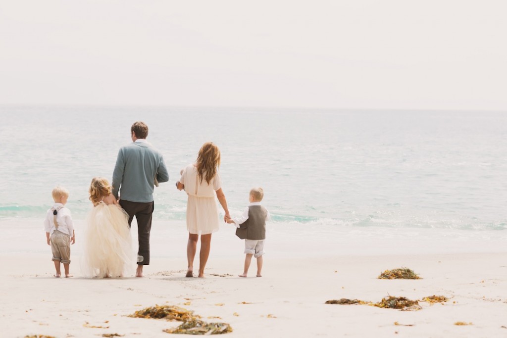 Wallace Family; Laguana Beach; family fun; five kids; One Glass Slipper; family of 7; beach play; ocean watching