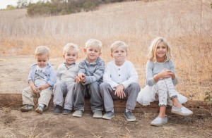 Wallace Family; Fall photo shoot; canyon; five kids