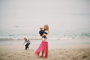 Wallace Family; Beach photos, playing in the sand