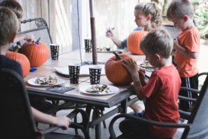 pumpkin carving party | meg marie wallace | 2017 | family | fall party