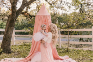 spring dresses with pink blush maternity | meg Marie Wallace